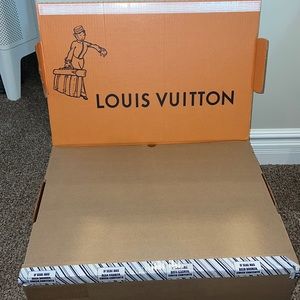 LV Shipping Box